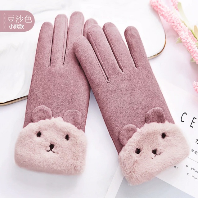 Suede fleece gloves, winter women's fleece thickened warm outdoor cycling gloves, Korean version cute student touch screen gloves Application Scenario