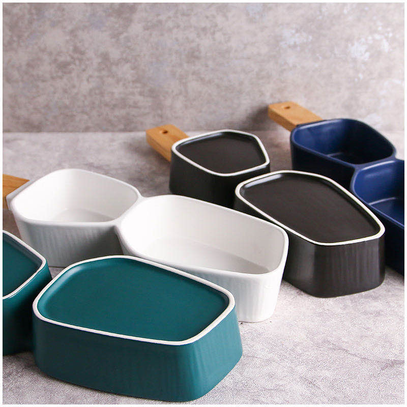 Nordic style modern and fashionable matte frosted ceramic two-compartment pastry, dried fruit, fruit wood handle bowl detail image 5