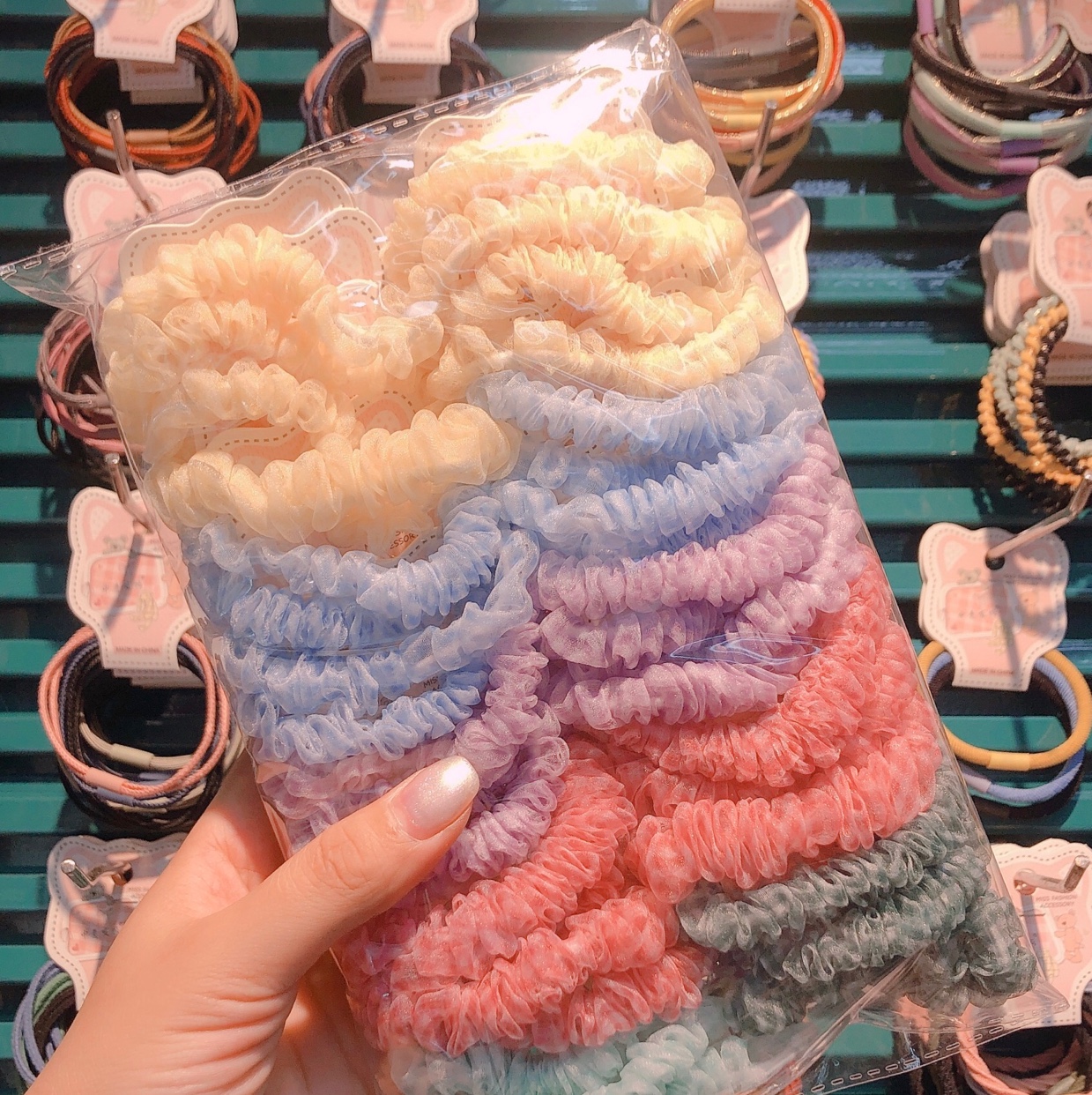 Two gauze hair bands, each with 20 clips Specification image