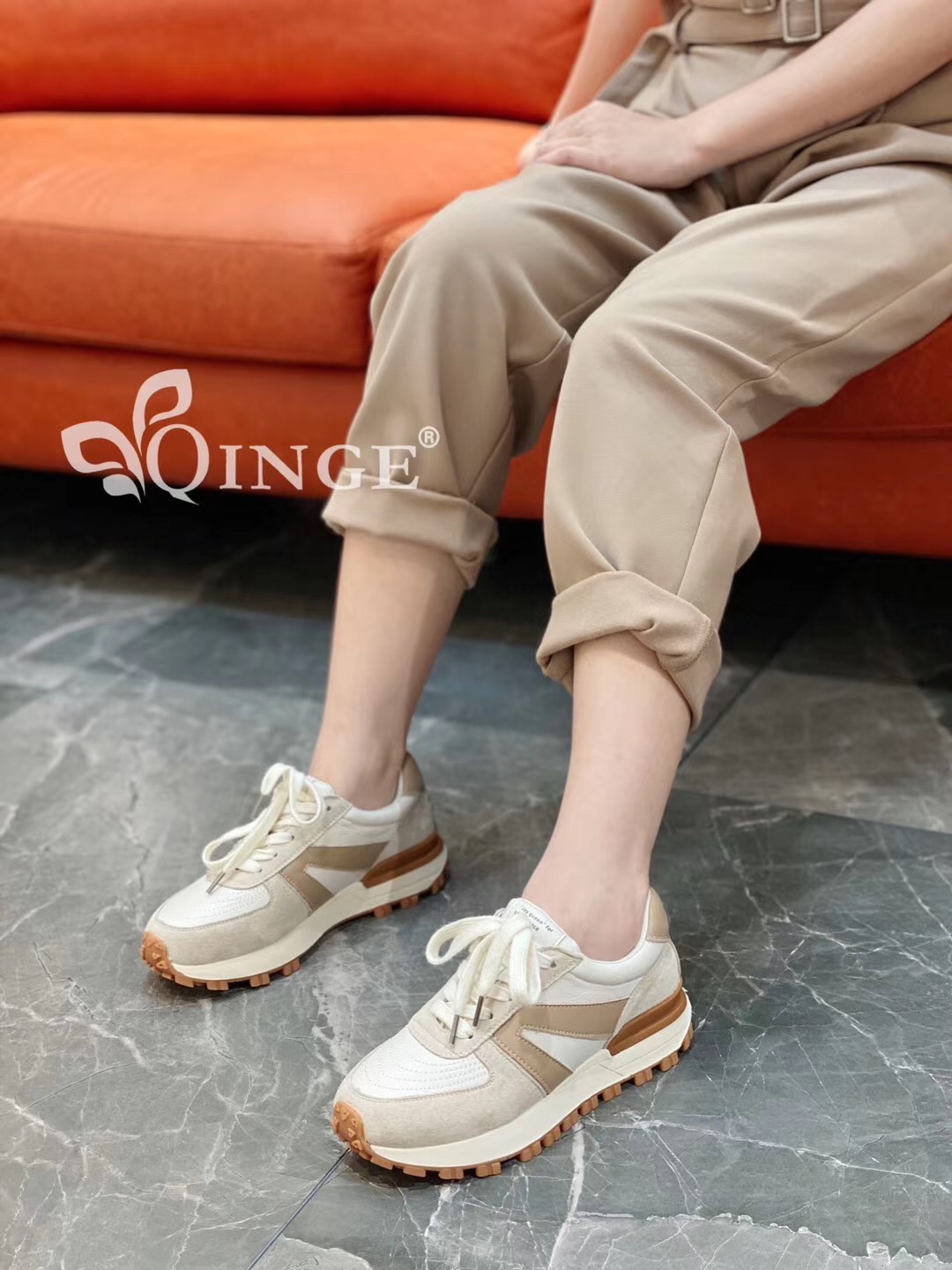 Korean version of sportswear women's shoes leather cloth complexion Mosaic fashion personality lace-up small white shoes thumbnail