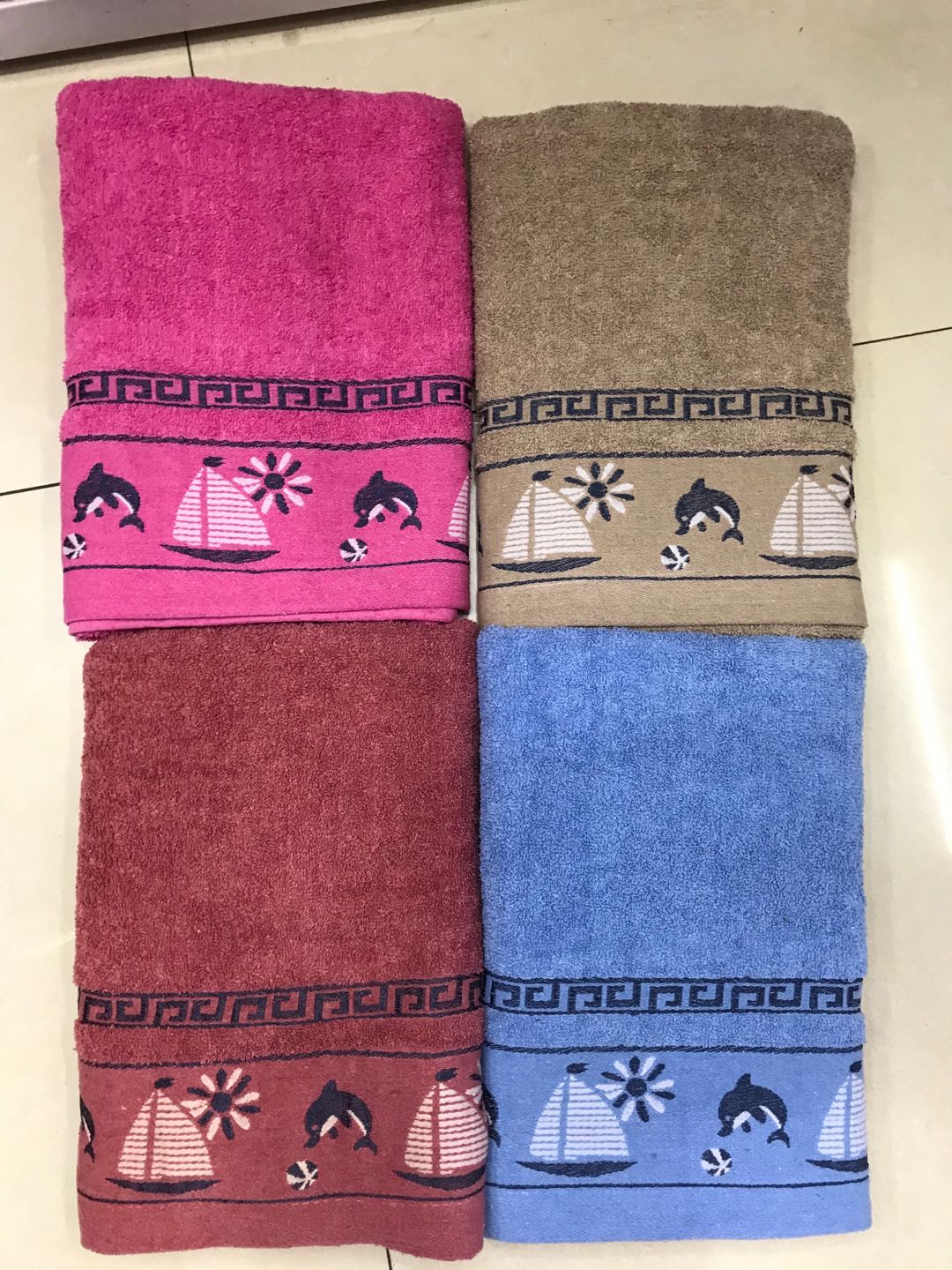 4233 Factory direct sales of bath towels, disposable face towels, dry hair caps and bathrobes