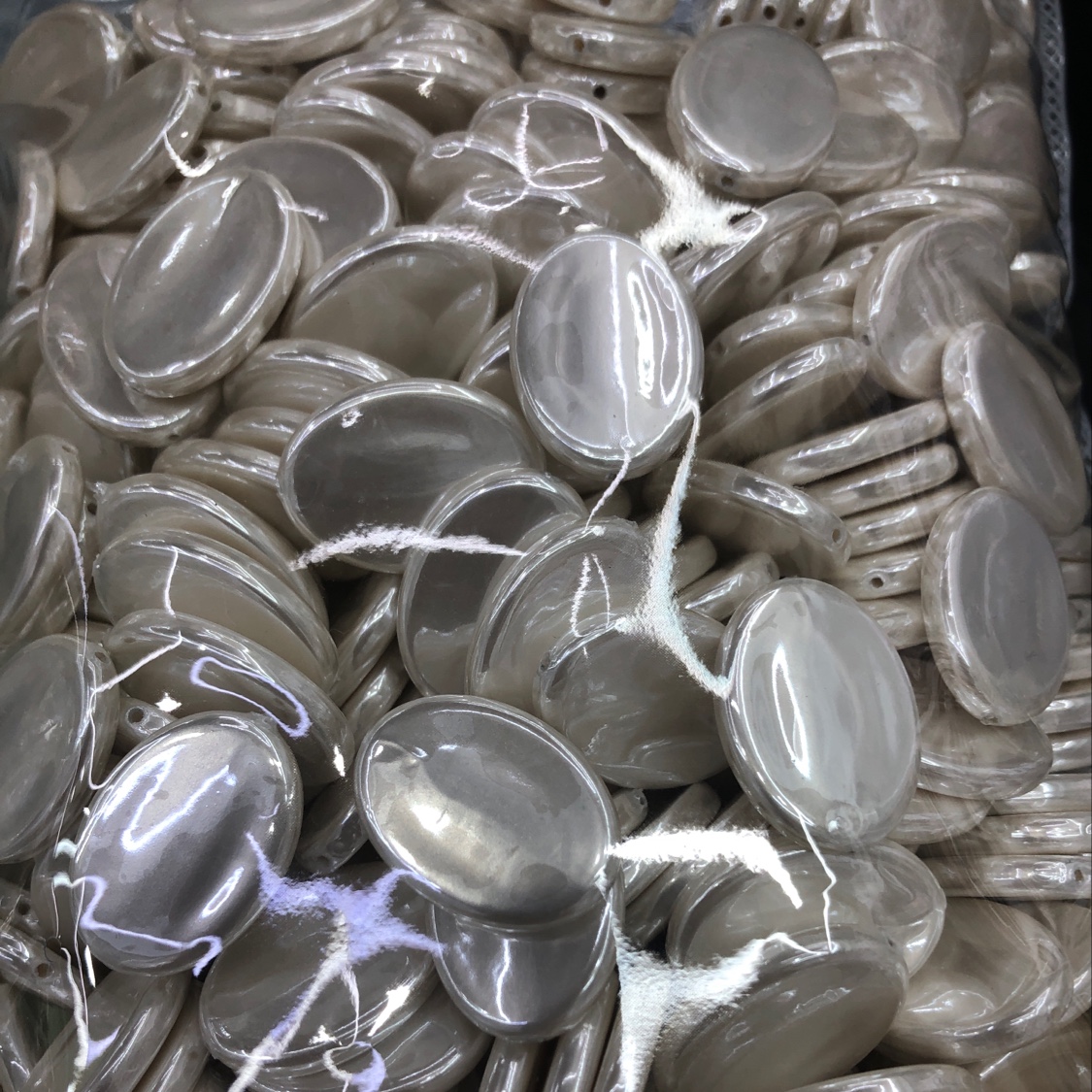 Elliptical straight-hole imitation beaded beads details Picture
