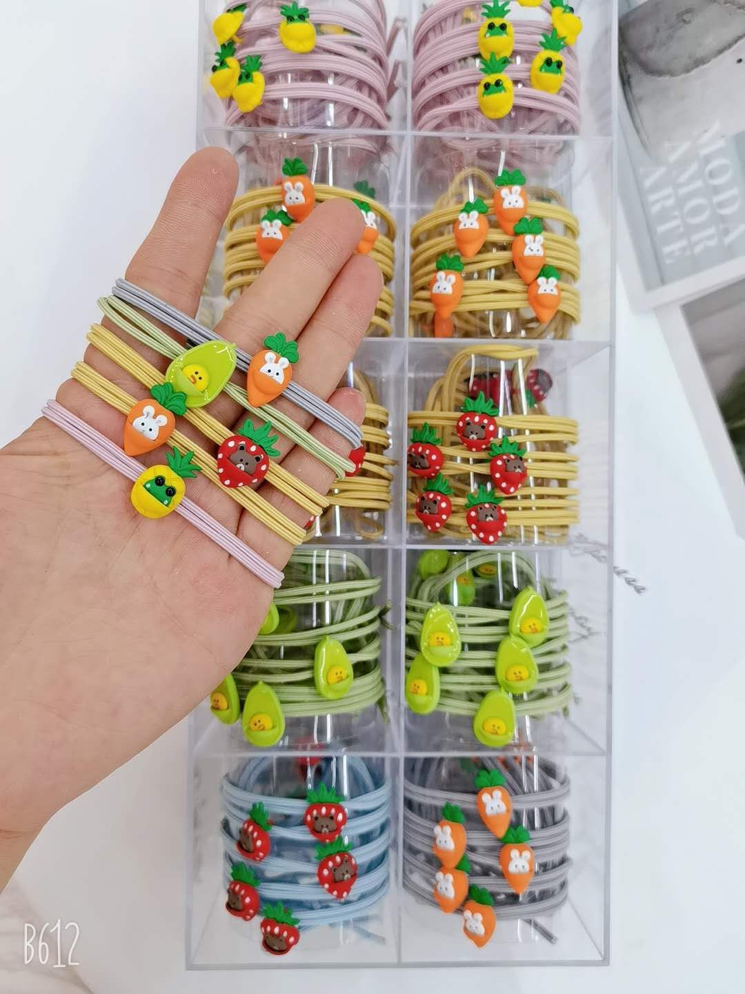 Fruit cartoon rubber band thumbnail