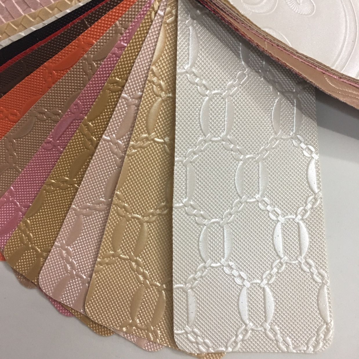 Decorative leather, soft packaging and soft furnishings, furniture, placemats, background, wall decoration, leather in stock, with a variety of colors and patterns, and attractive prices detail image 2
