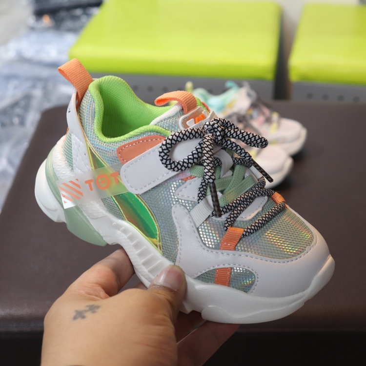 Women's Sneakers Application Scenario