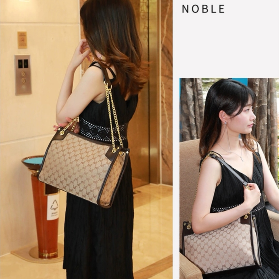 "National trend MK women's bag Trendy tote bag. undefined