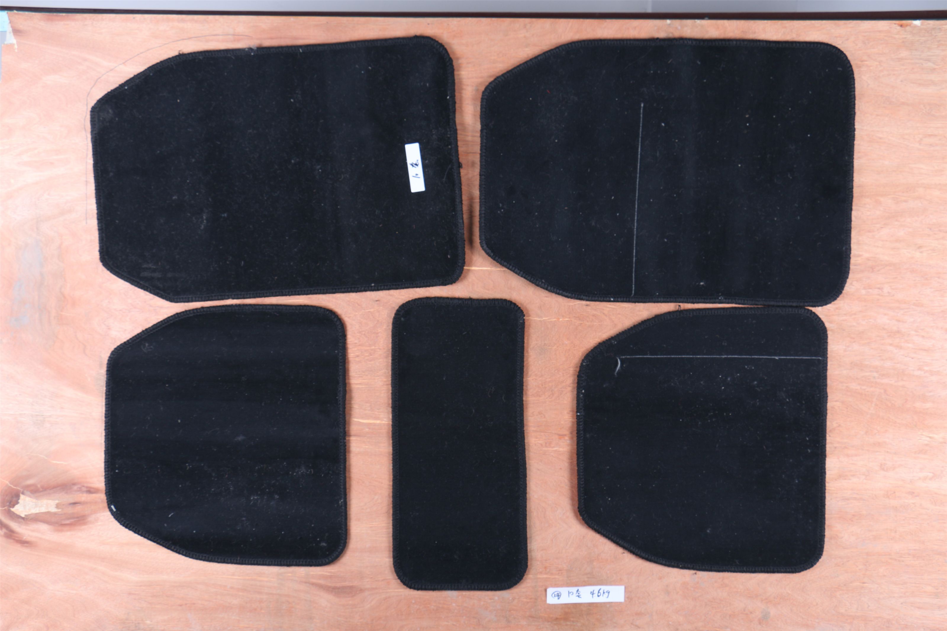 外贸内销通用汽车脚垫地毯外贸尾单汽车脚垫5片黑色细纹 款24