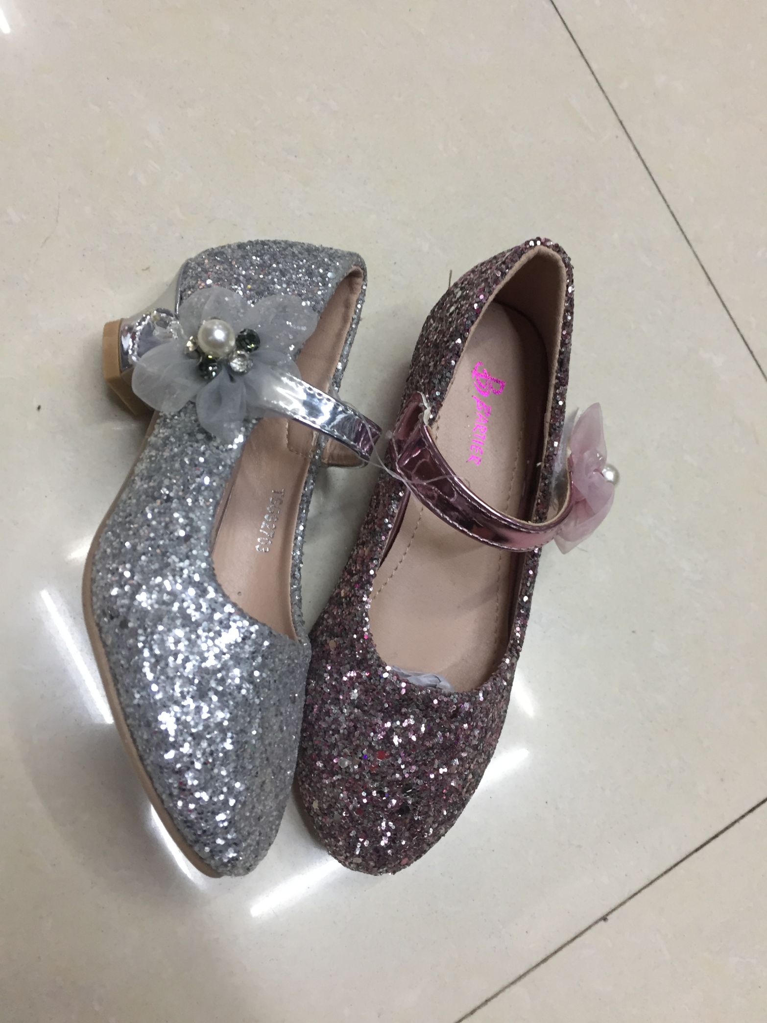 Children's shoes sandals contact change price 1000 moQ 44258-361