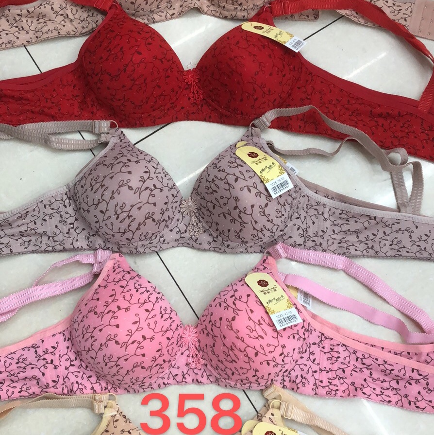 Printed ribbed undergarments gather together