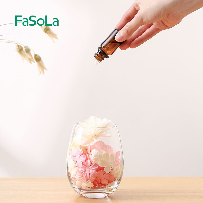Handmade petal flameless aromatherapy essential oil for home use, indoor toilet air purification, room perfume lasting Application Scenario
