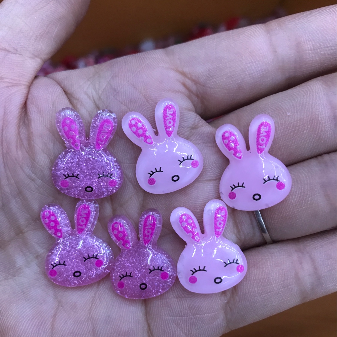 Transparent rabbit head thumbnail