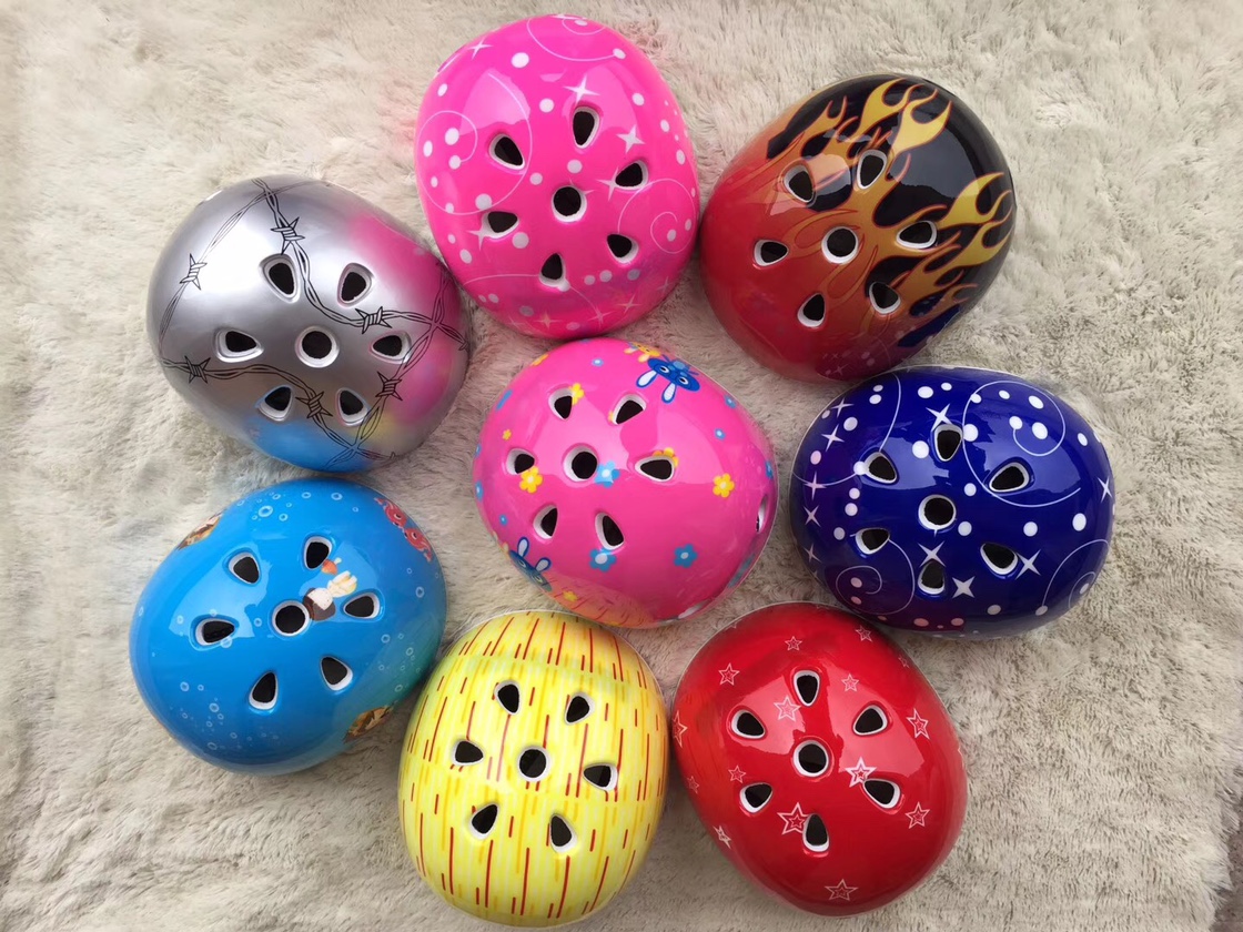 Plastic helmet thumbnail