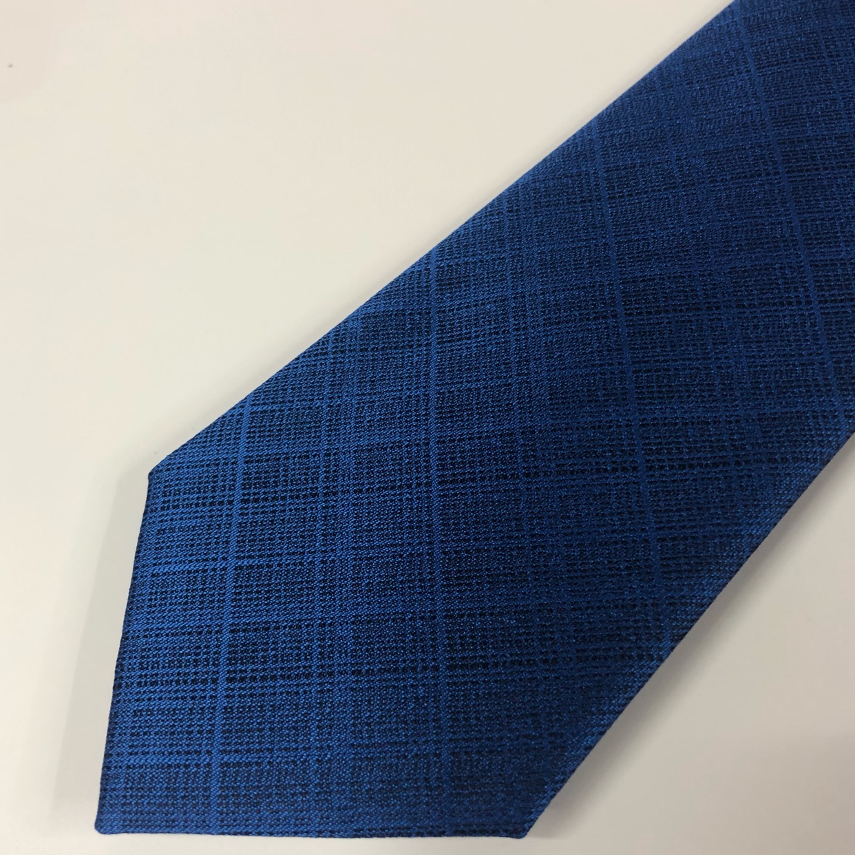 7CM新款蓝色男士领带涤纶领带适用于正装上班族的人群详情图3