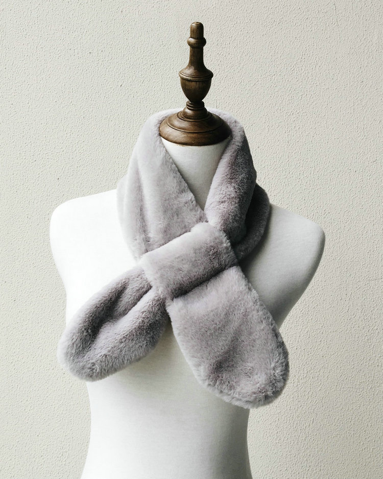 South Korea's Dongdaemun Hot Sale Of Foreign Women All Casual Modeling Imitation Rabbit Hair Hair Collar Warm Scarf Bib undefined