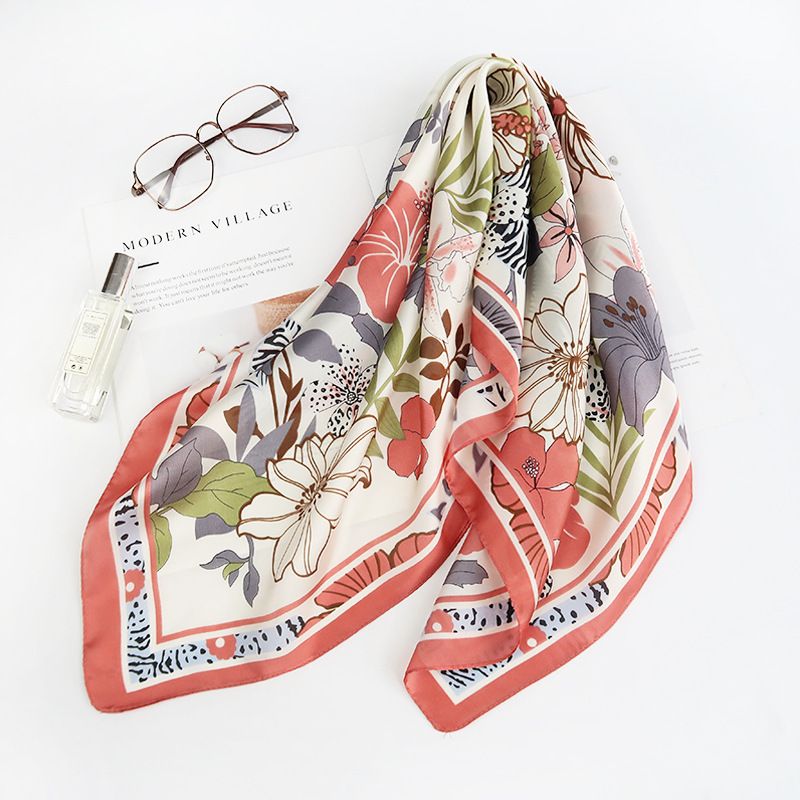 Spring 2020 new silk scarves female Korean version versatile temperament small square scarf warm decoration scarf for women thumbnail
