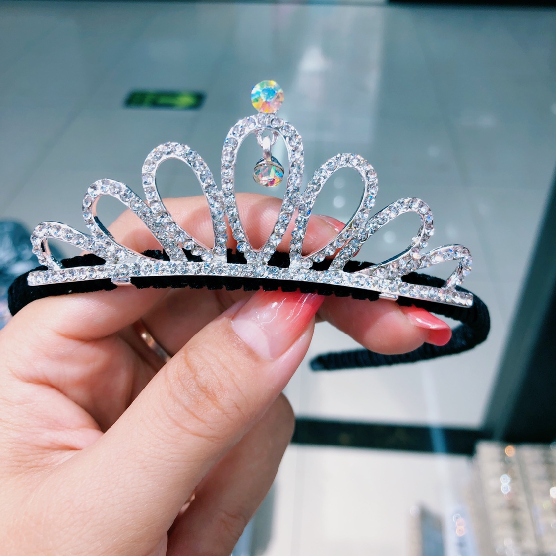 The New Princess Tiara 👑 details Picture