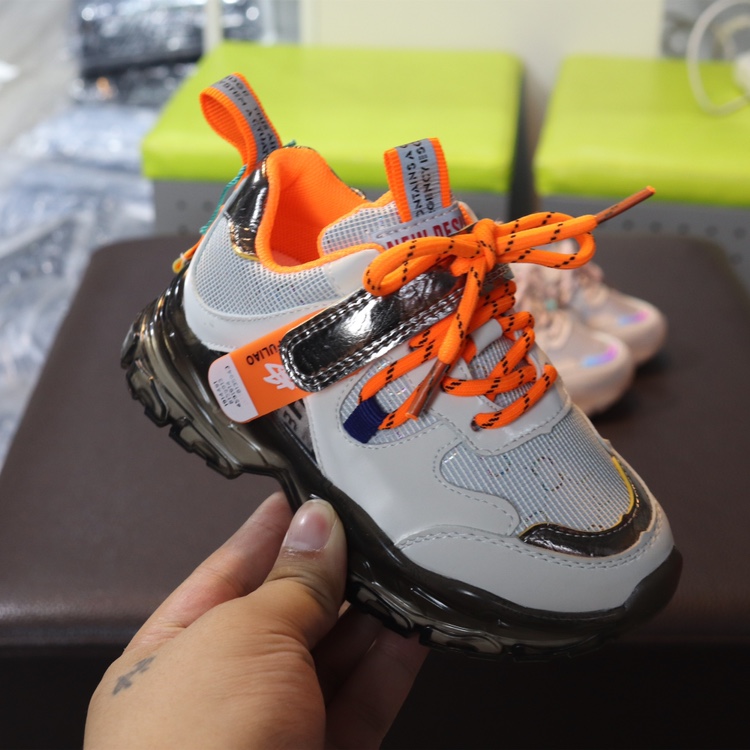 Sneakers details Picture