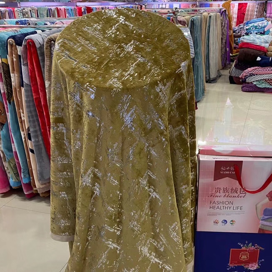 New Fashion Milk Velvet Hot Stamping Blanket 200/230 Application Scenario
