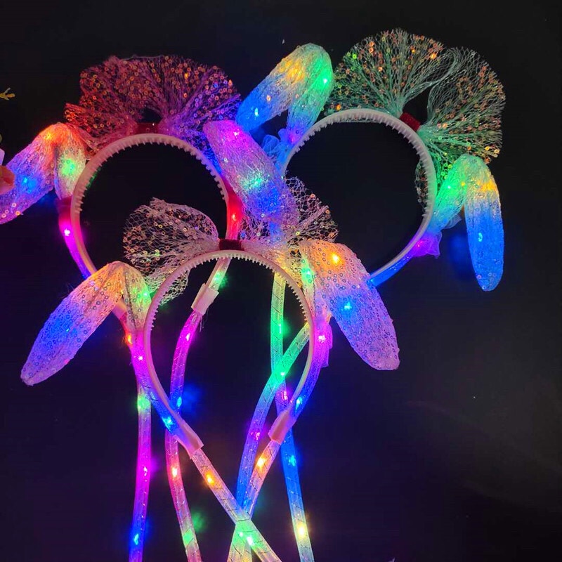 The glowing rabbit ear hairband will move Application Scenario