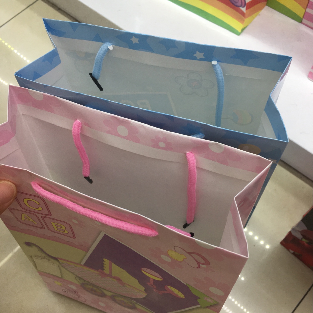 精美婴儿，宝宝baby可爱礼品袋，包装袋，纸袋白底实物图