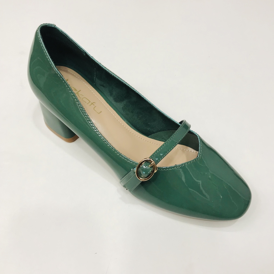Victory Shoes Women's patent leather one-line decorative strap thick heel French glossy thick heel low heel Women's shoes Application Scenario