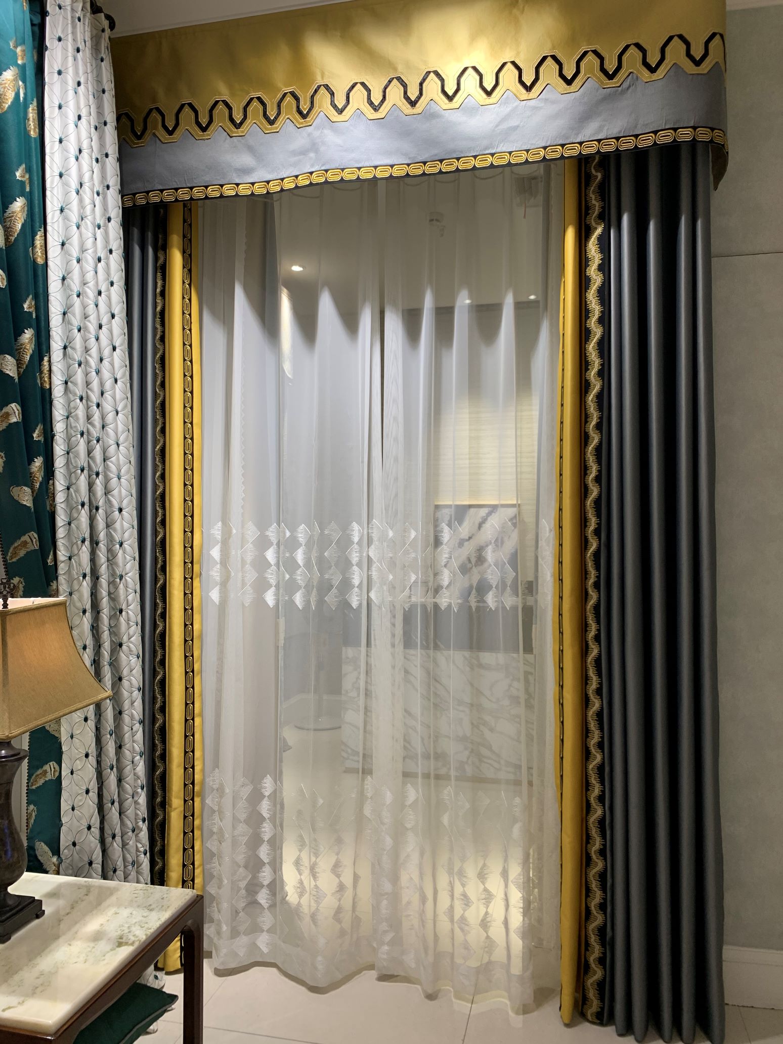 Nordic simple and modern curtain finished products, bedroom, living room, floor-to-ceiling window and bay window full shading and sunshade fabric detail image 4