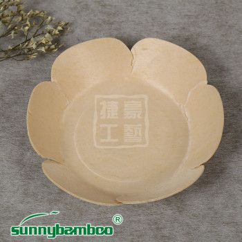 Japanese and Korean-style baking wooden plates, wooden bread plates, wooden natural petal plates, food containers Specification image