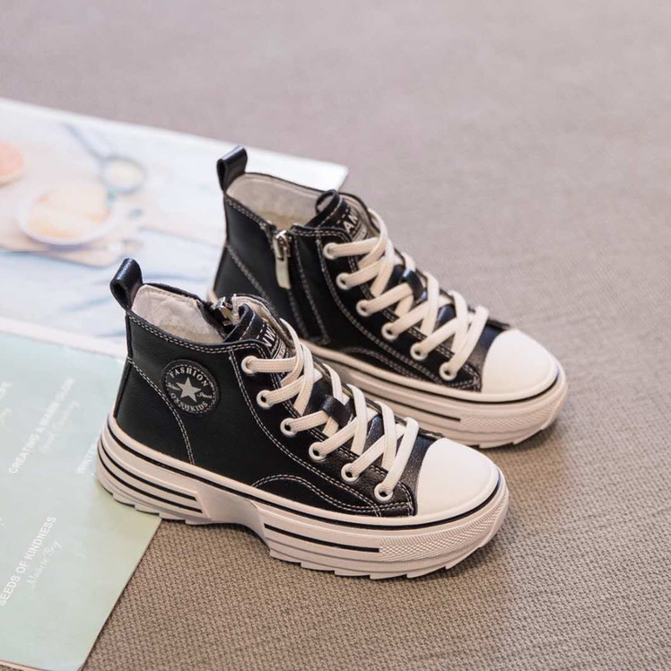 Fall Casual Sneakers details Picture