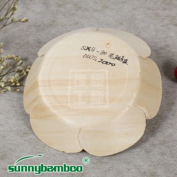 Japanese and Korean-style baking wooden plates, wooden bread plates, wooden natural petal plates, food containers details Picture