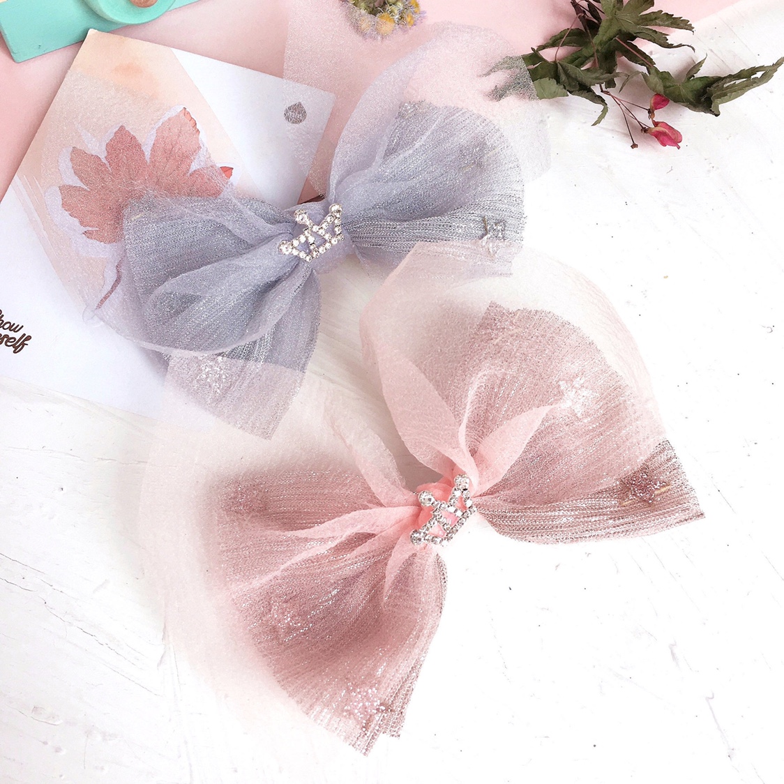 Korean version of the new double - layer mesh studded with sequins star crown bow children press thumbnail