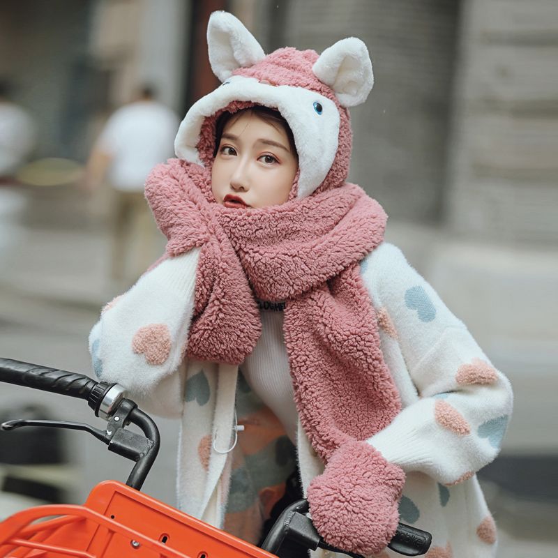 A thick and warm Korean version of a hooded scarf for girls in winter, a cute and versatile three-piece set of hat, scarf and gloves