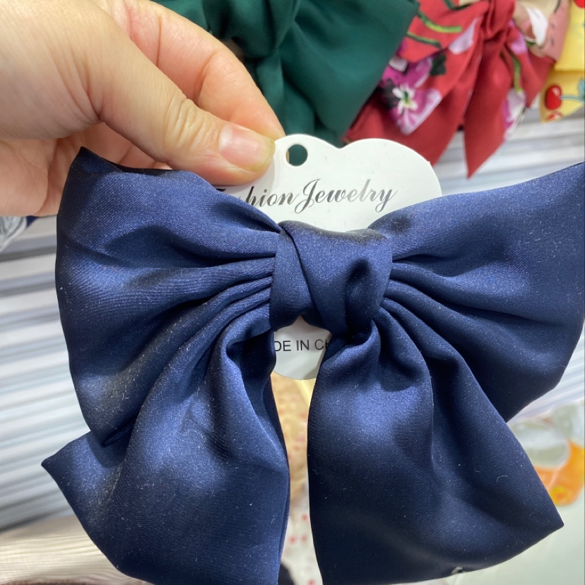 Cloth clip thumbnail