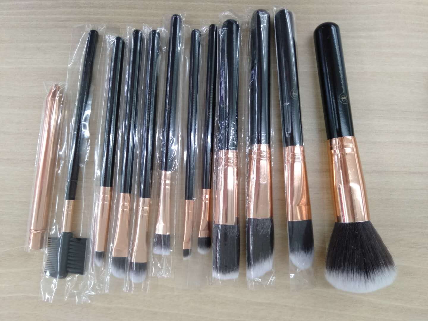 12 sets of makeup brush blush brush powder paint, trim brush eyebrow comb dual brush
