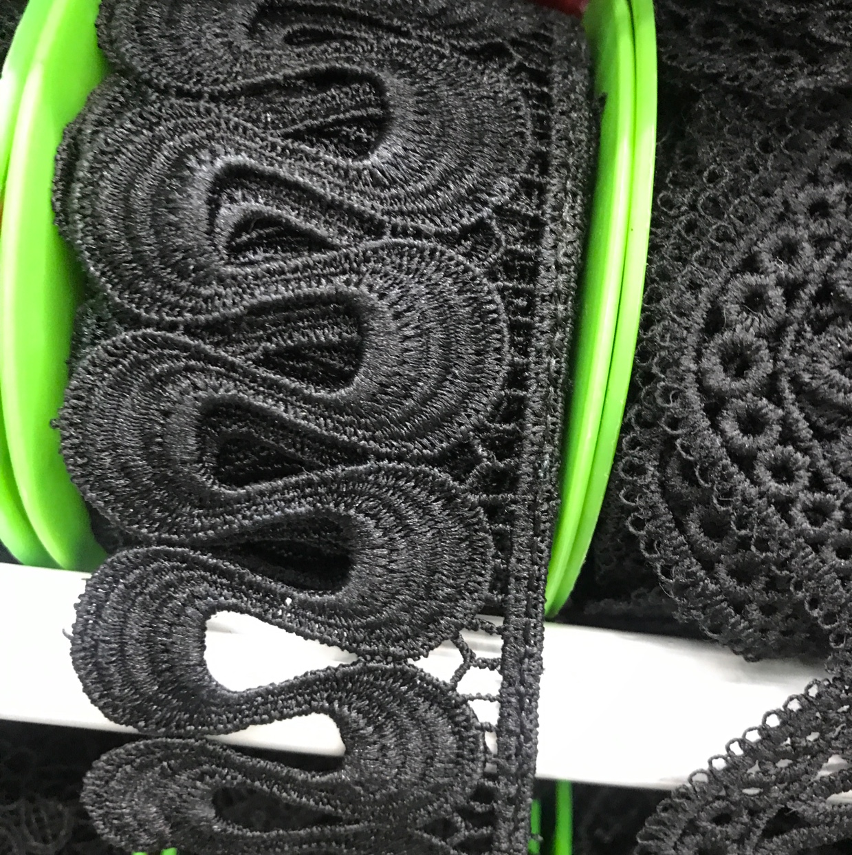 Trim Lace details Picture