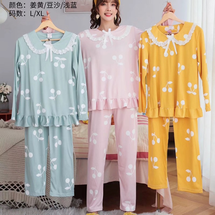 The 2020 autumn new Korean-style fashionable pajama and trendy women's wear loose round-neck long-sleeved pullover, a best-selling milk thread cherry fruit pajama set