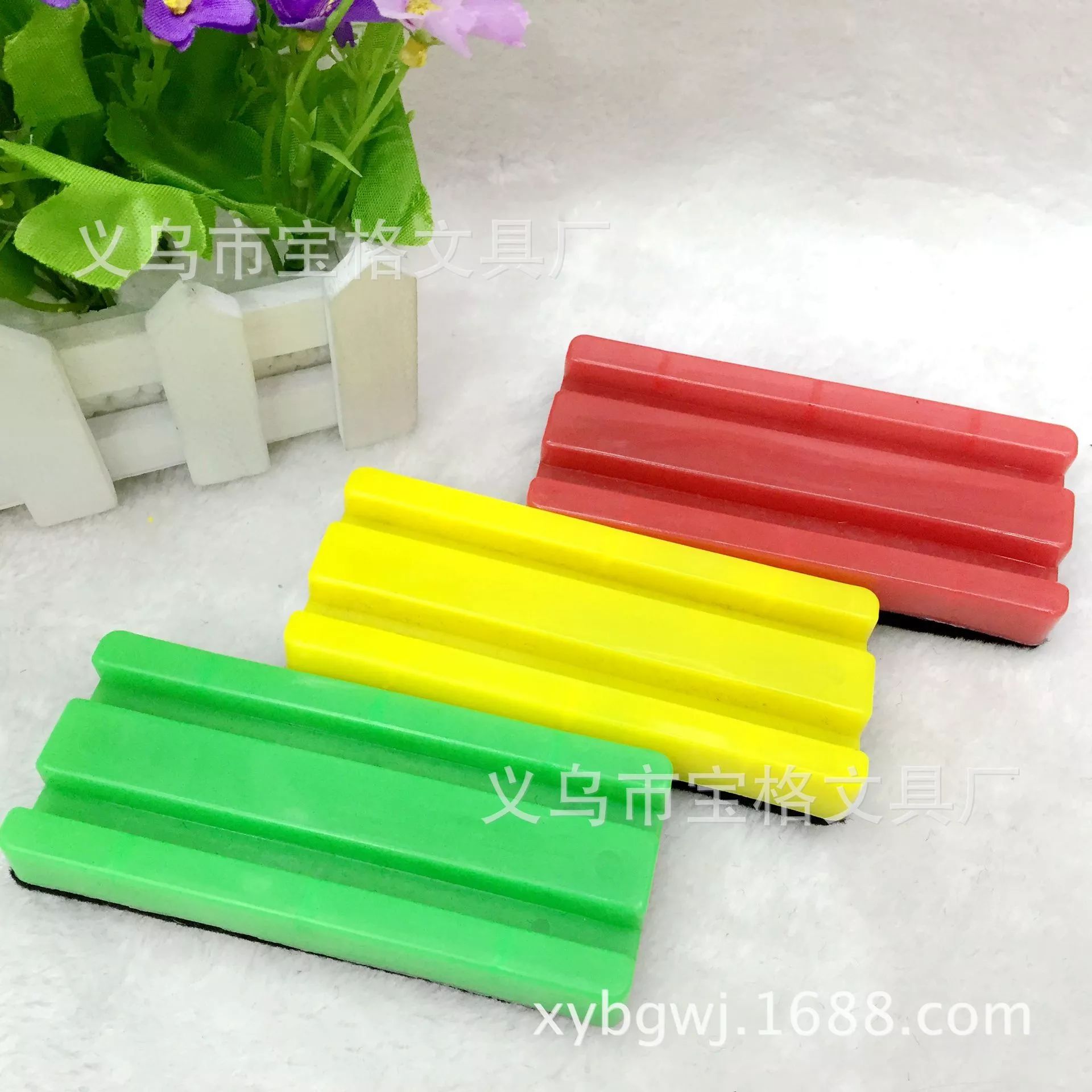 Bao Ge stationery manufacturer Yiwu Selection groove plastic eraser details Picture