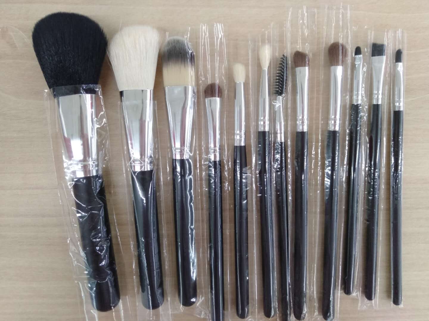 12 sets of brush makeup brush powder paint blush brush brow brush, paint