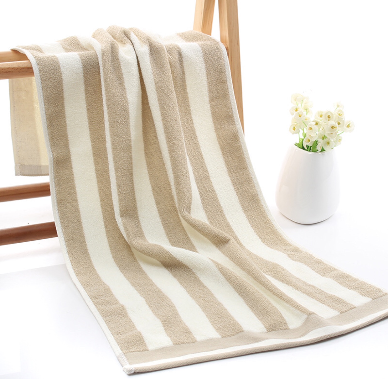 Striped couple towels Application Scenario