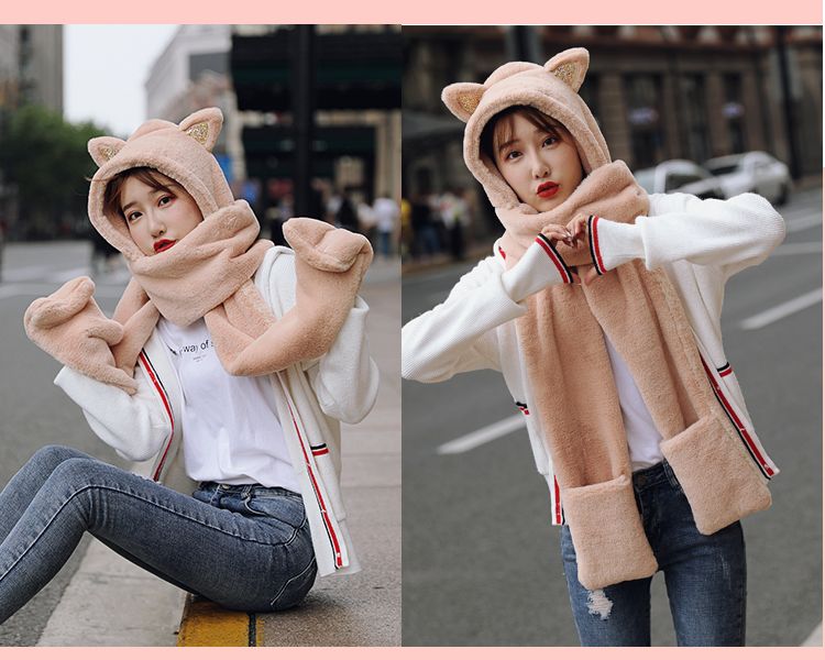Little bear ears, one-piece hat and scarf, a versatile winter fur scarf for girls, a Korean version of a cute girl two-piece set detail image 11