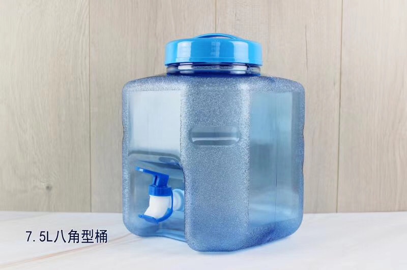 塑料水桶带水龙头水壶大容量水瓶可提手