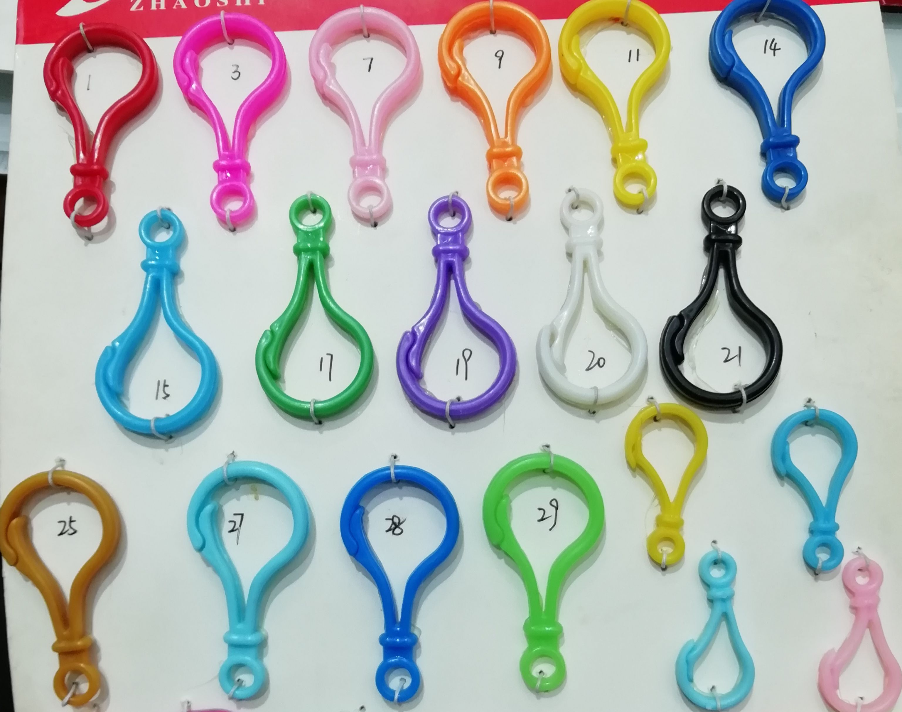 现货供应彩色灯泡扣