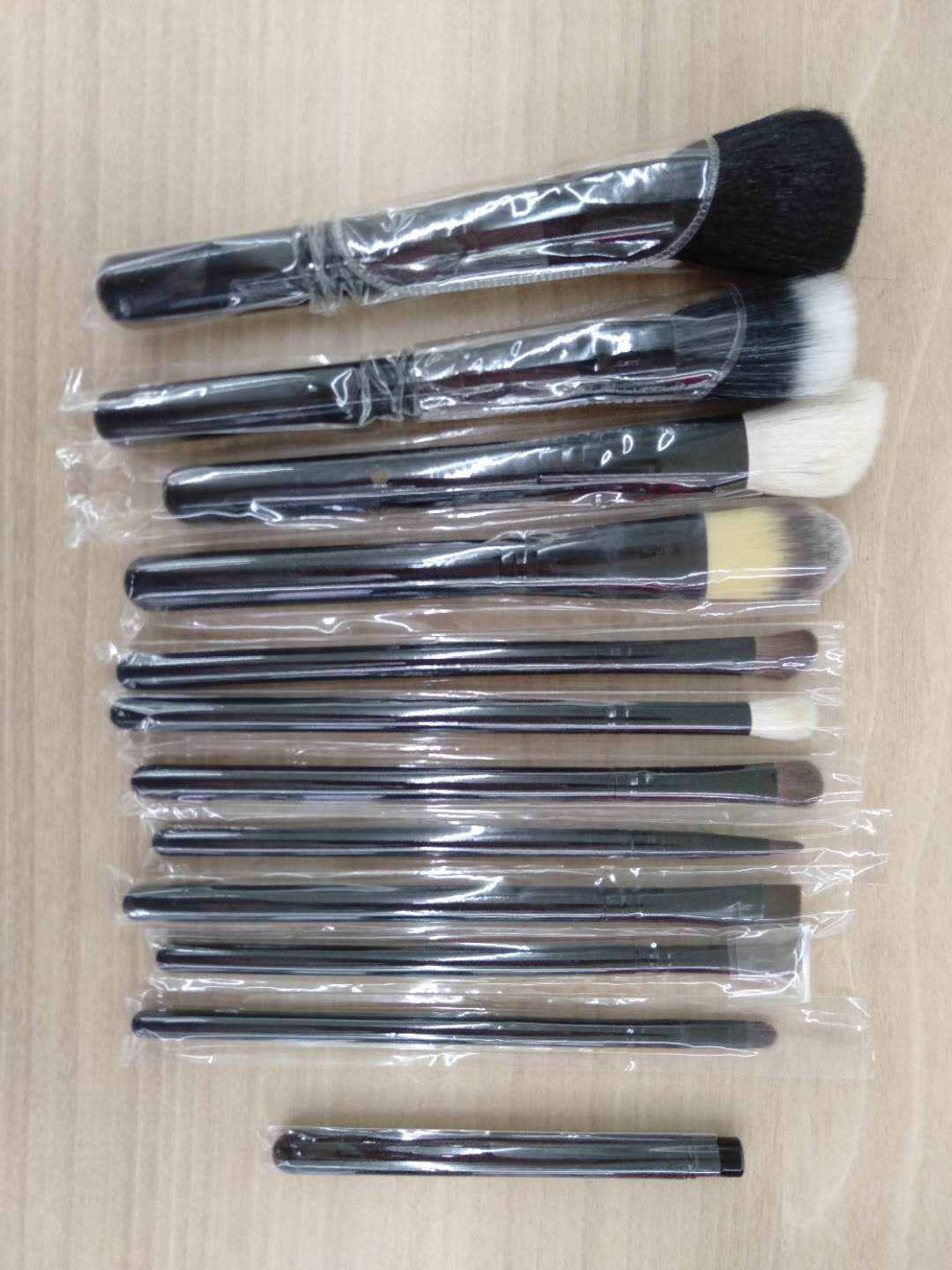 12 sets of brush makeup brush facial mask brush foundation liquid brush