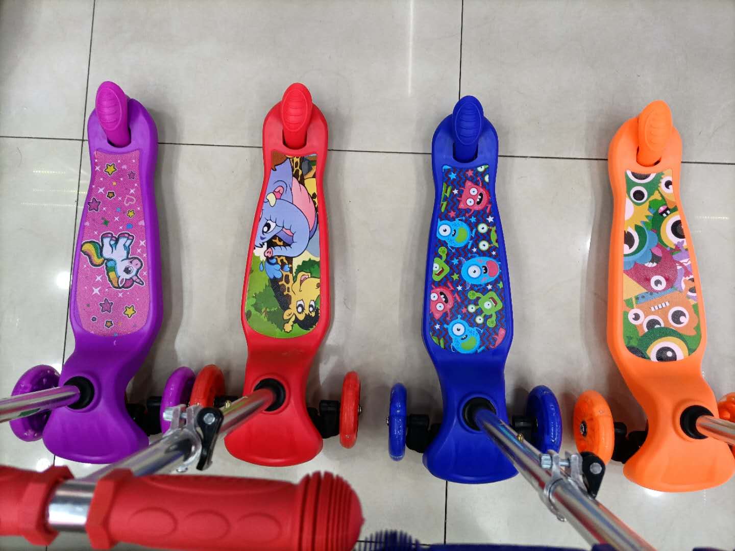 Best-selling medium-sized flower film scooter details Picture