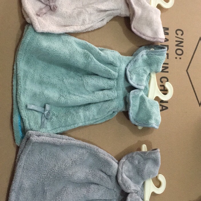 大翻领衣服擦手巾