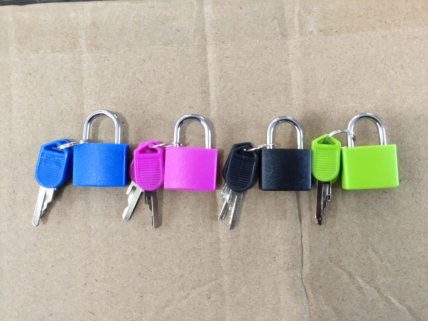 CH-12 small padlocks detail image 1