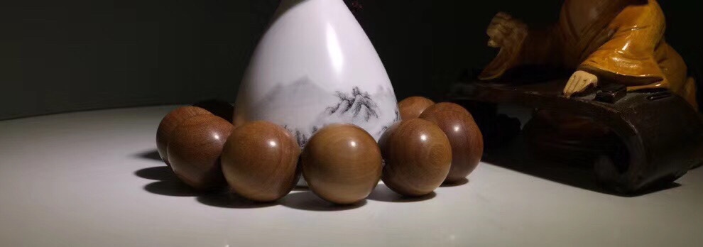 木质工艺品实物图