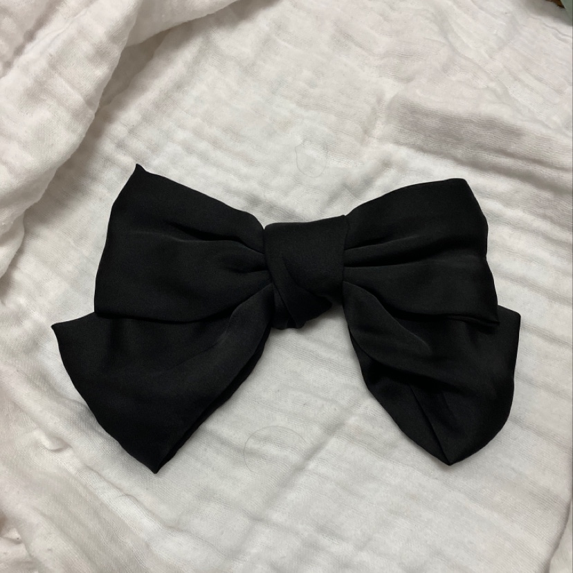 Silk hair clips thumbnail