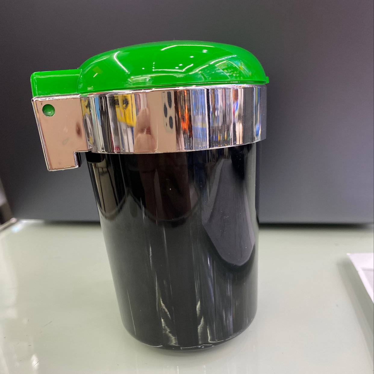 Car Ashtray With Light Item Picture