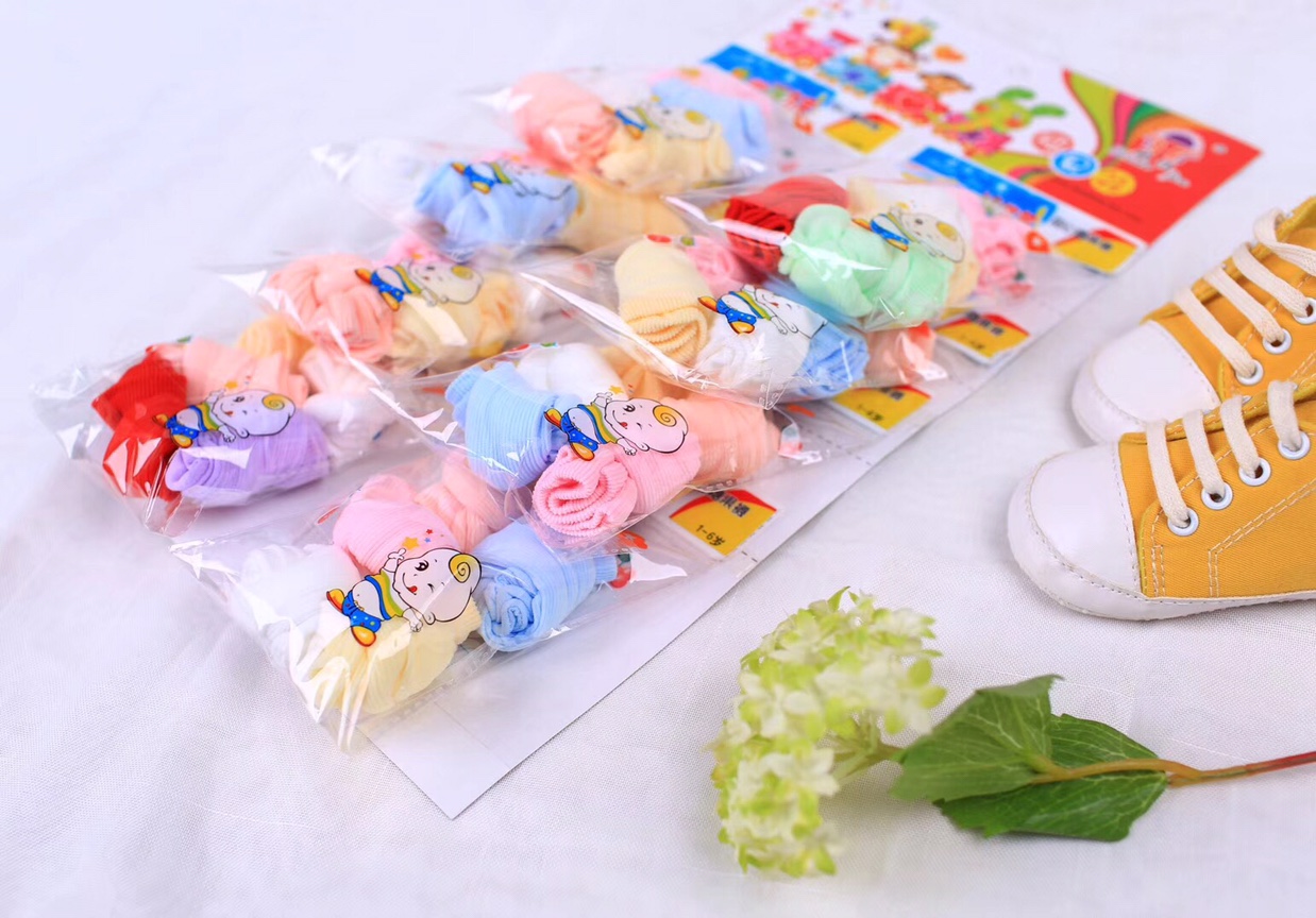 Article 901 40 pairs of small candy socks thumbnail