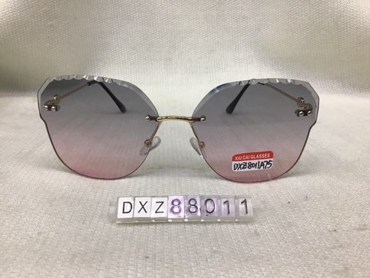 Sunscreen sunglasses thumbnail